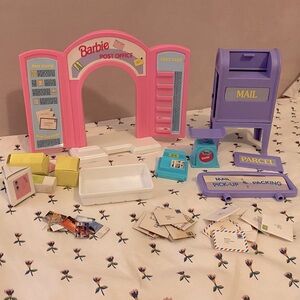 Vintage 1994 So much to do Barbie Post Office incomplete replacement parts BOGO